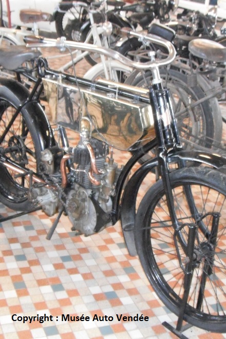 1907 - DUCOEUR Motocyclette