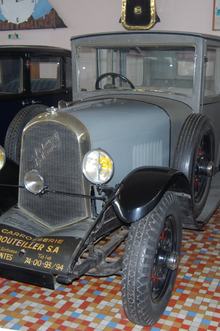 1926 - Delaunay Belleville S4 - Sic seater fabric body of Weymann type